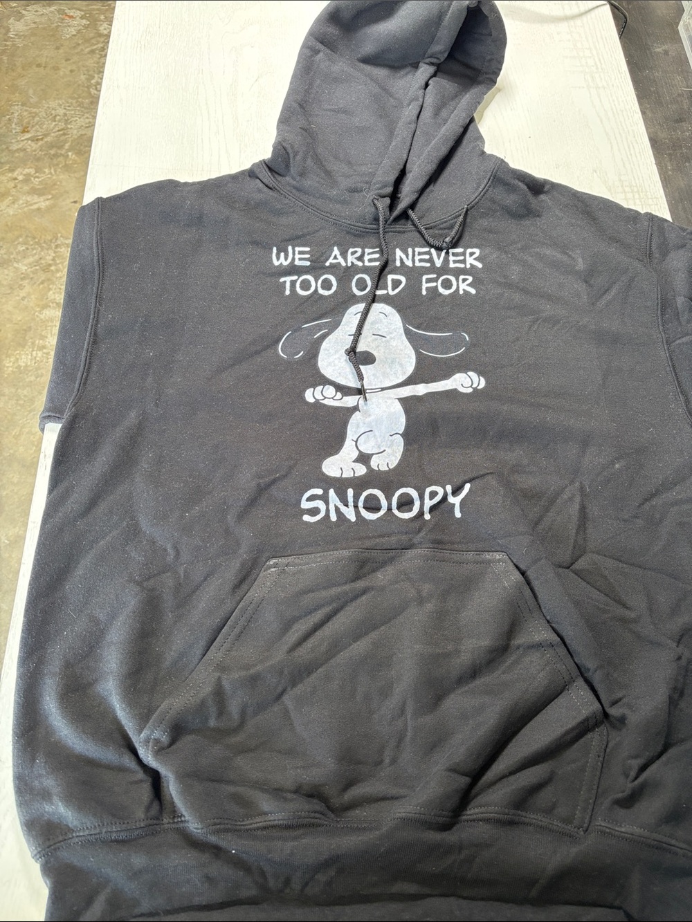 Gildan Black Men’s Crewneck Sweatshirt with Snoopy Graphic